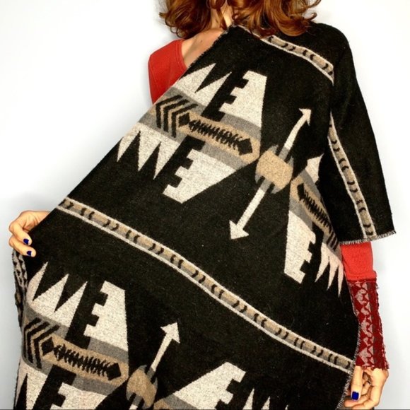 Steve Madden Accessories - Steve Madden Aztec wool oversized soft scarf shawl